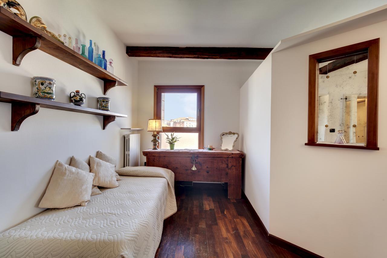 Ca' Badoer East Studio Venice Exterior photo
